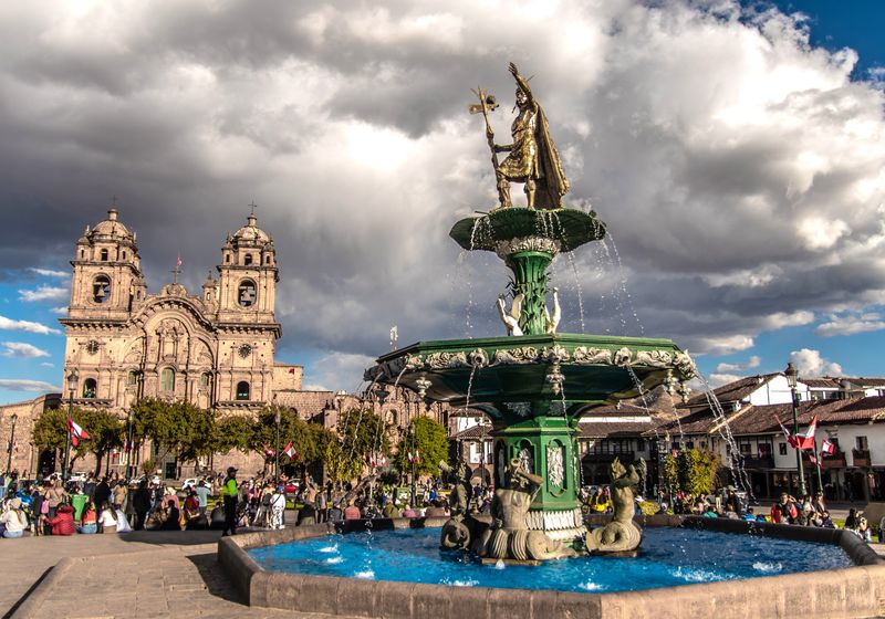 Peru - Cusco - Plaza Fuente