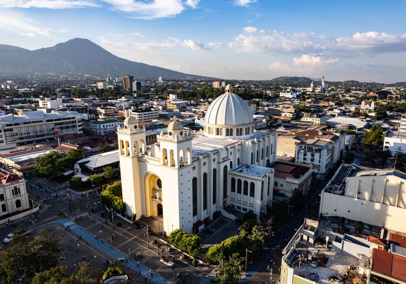 El Salvaor_San Salvador_pexels-disalomo-35730890