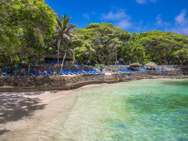 kolumbien islas del rosario strand mit boot