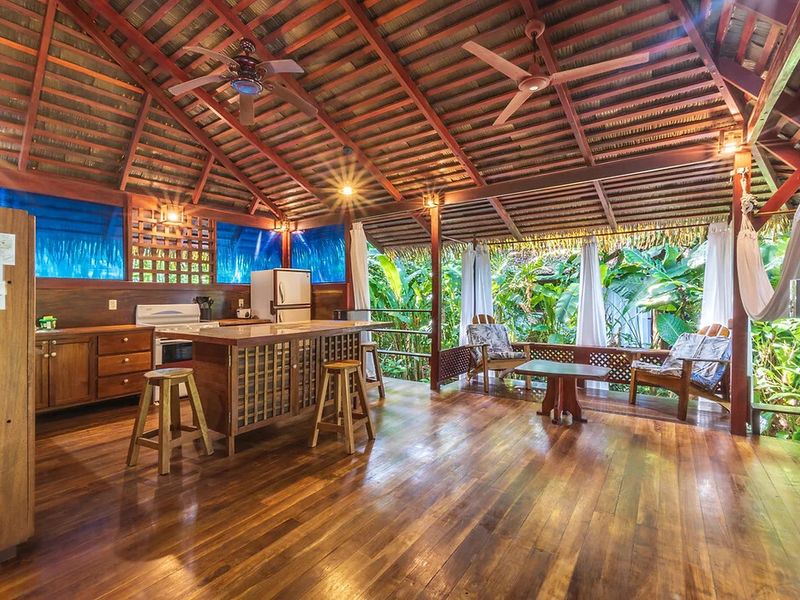 strand puerto viejo de talamanca