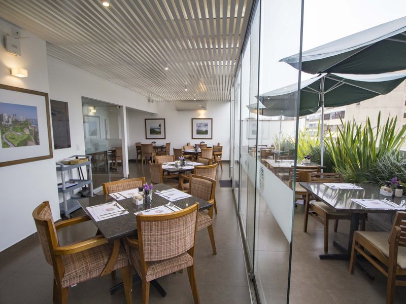 Peru Lima Stadt-iStock-992182190