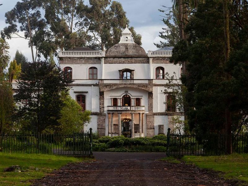 Ecuador Cuicocha See AdobeStock 337753876